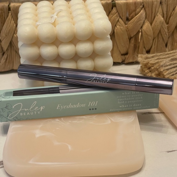 JULEP BEAUTY Eyeshadow 101 Crème to Powder Stick In Mint Matte Waterproof - Picture 13 of 14